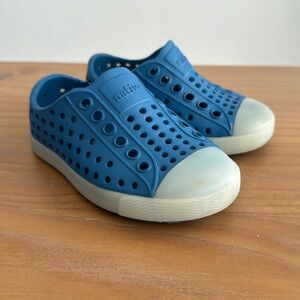 Natives baby blue water shoes size 4